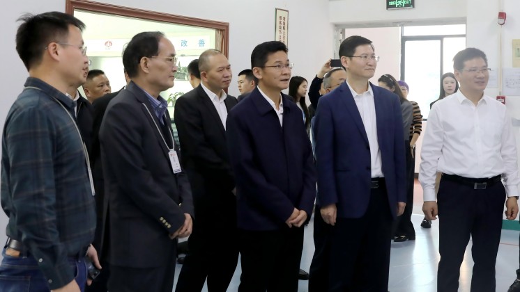 湖南省人民政府副省長、黨組成員曹志強 蒞臨炬神電子調研